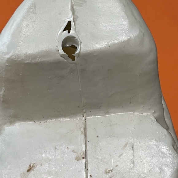 Gray and White Skull Decor Set - Picture 6 of 15